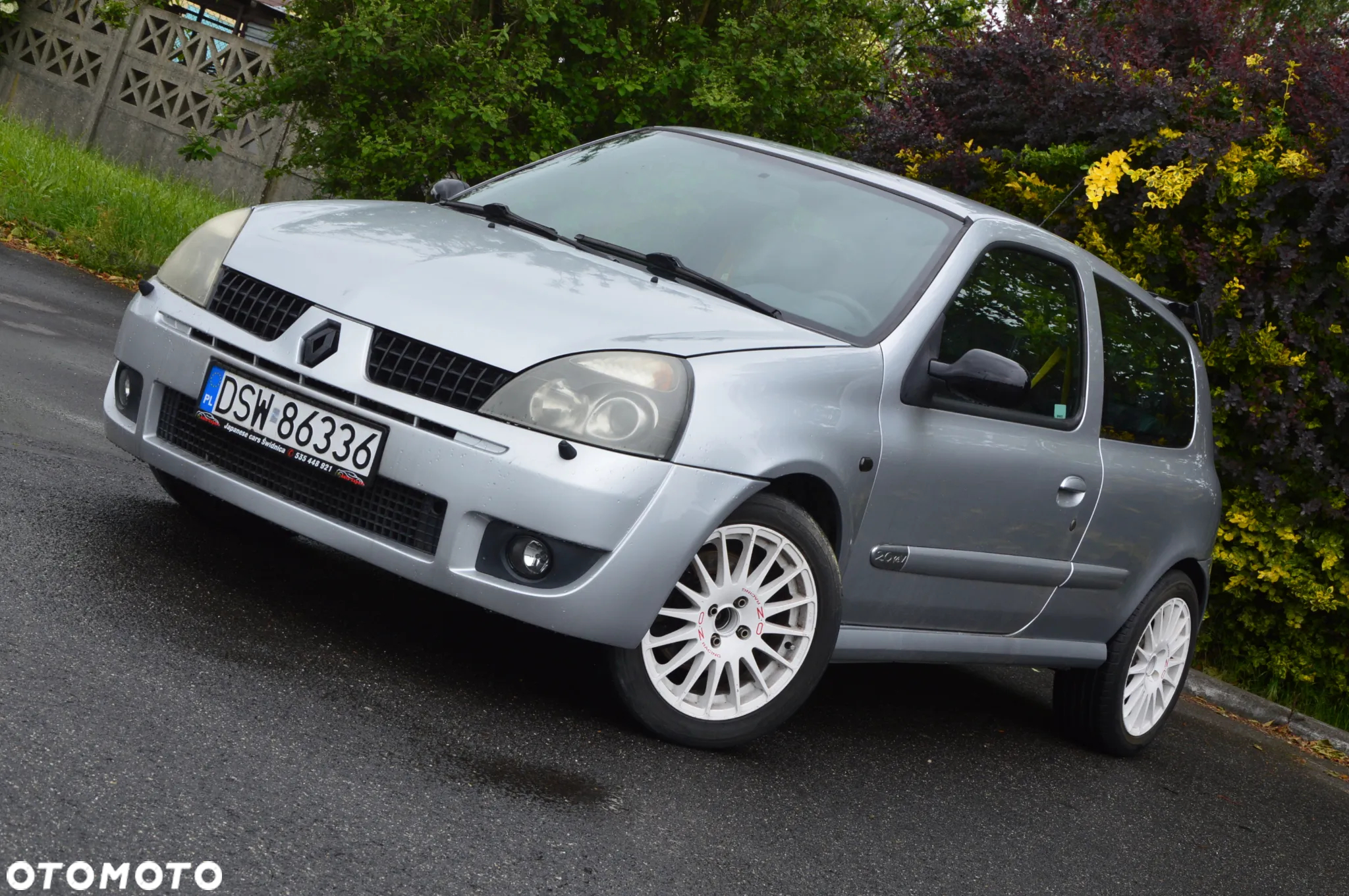 Renault Clio 2.0 16V Sport - 2