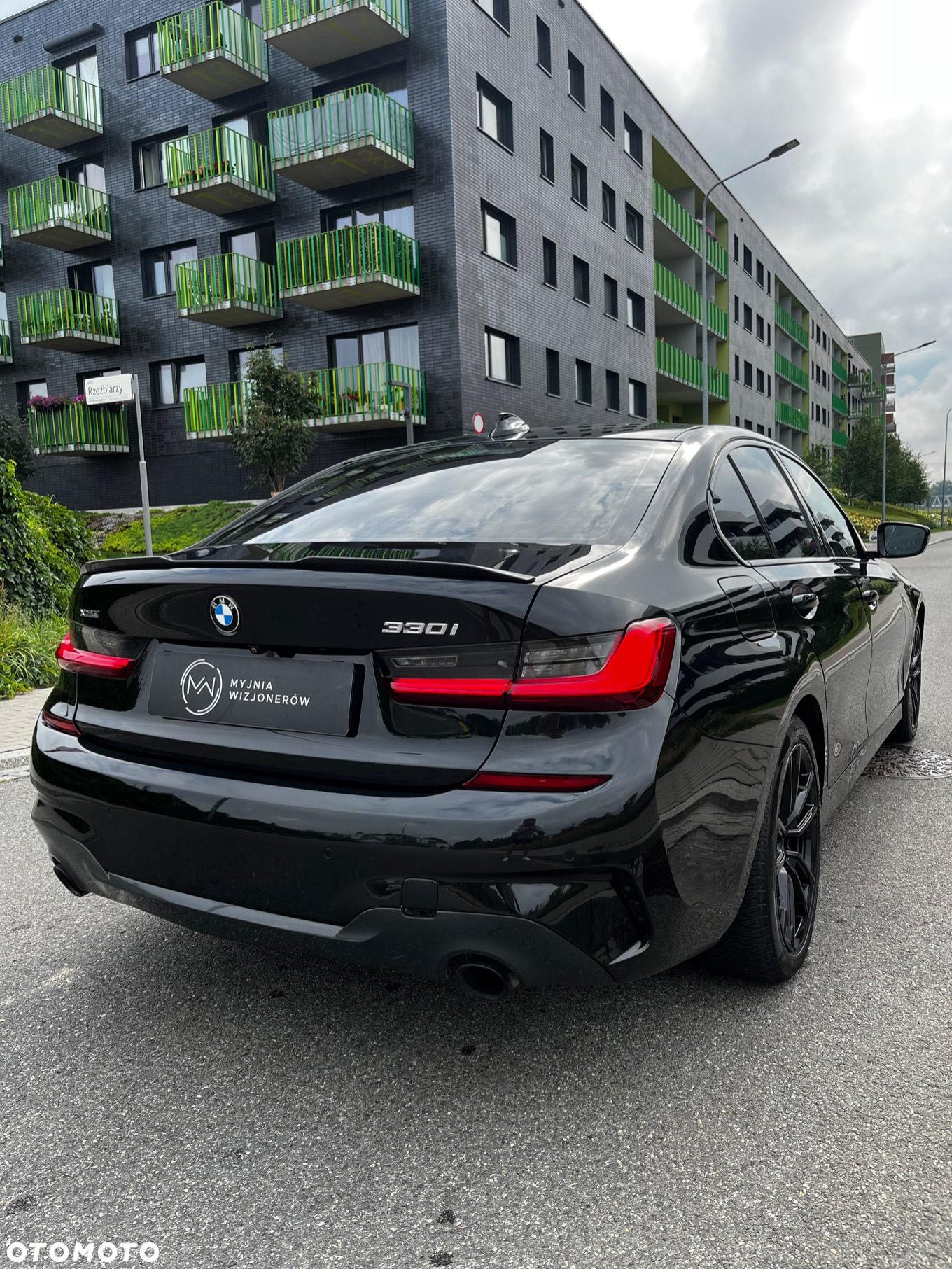 BMW Seria 3 330i Advantage sport - 4