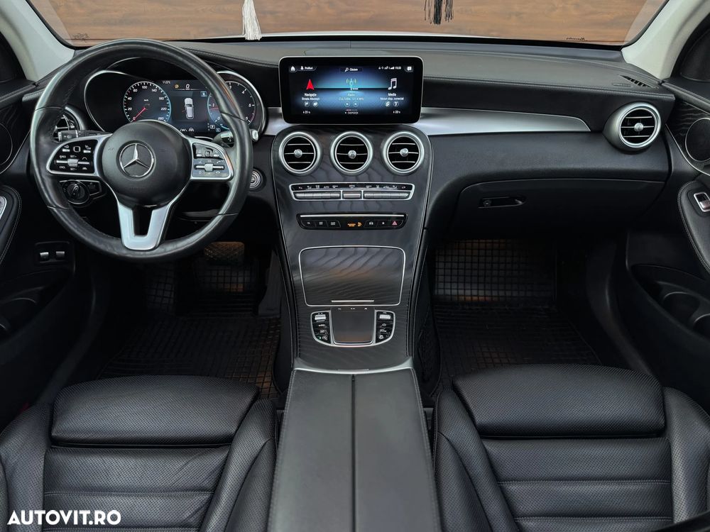 Mercedes-Benz GLC 300 d 4Matic 9G-TRONIC Exclusive - 23