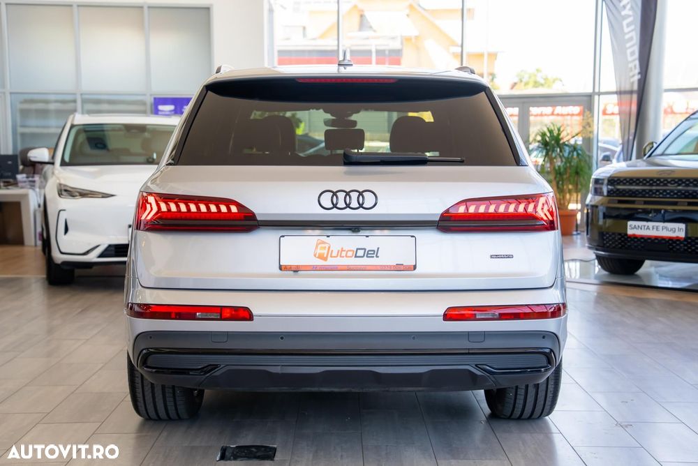 Audi Q7 3.0 55 TFSIe quattro Tiptronic S Line - 12