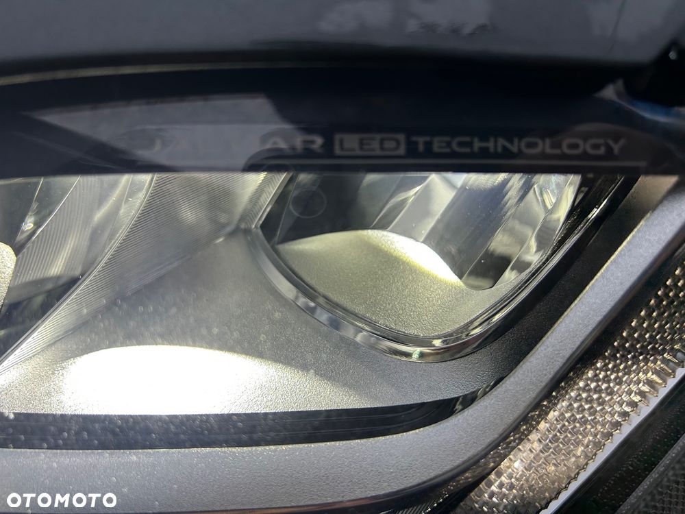 Jaguar F-Pace 2.0 i4P AWD R-Sport - 34