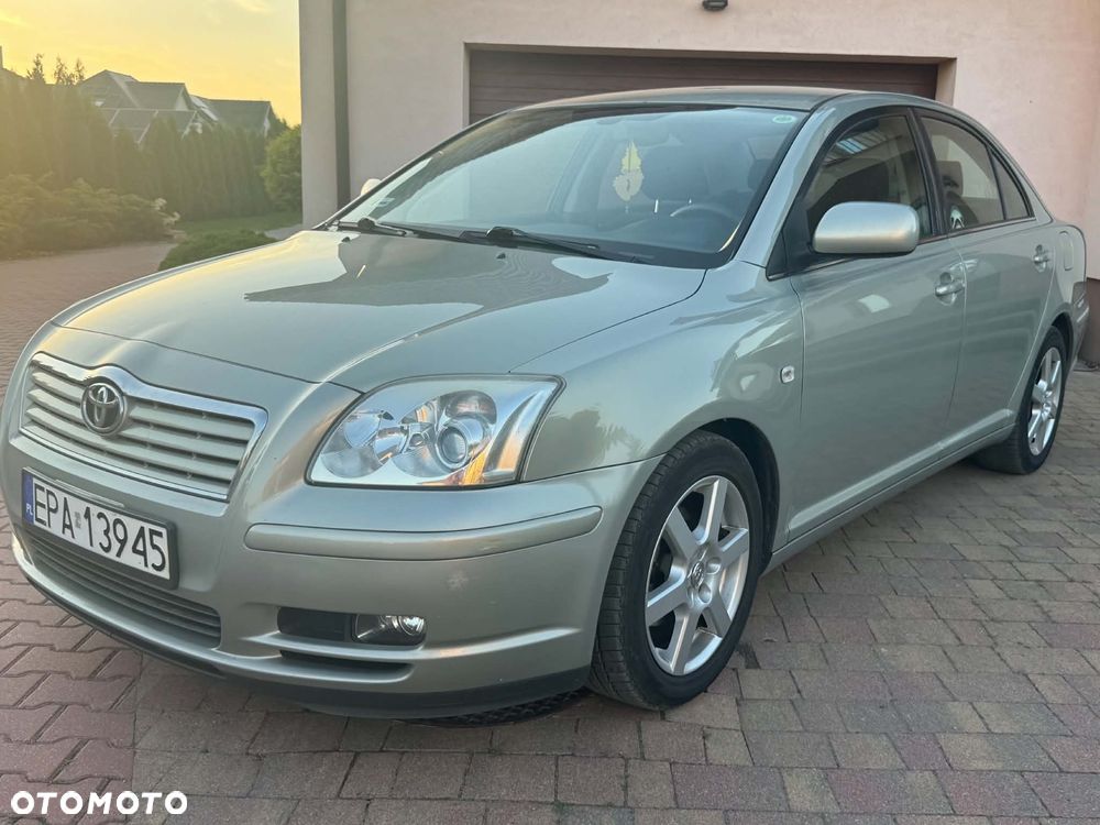 Toyota Avensis - 4