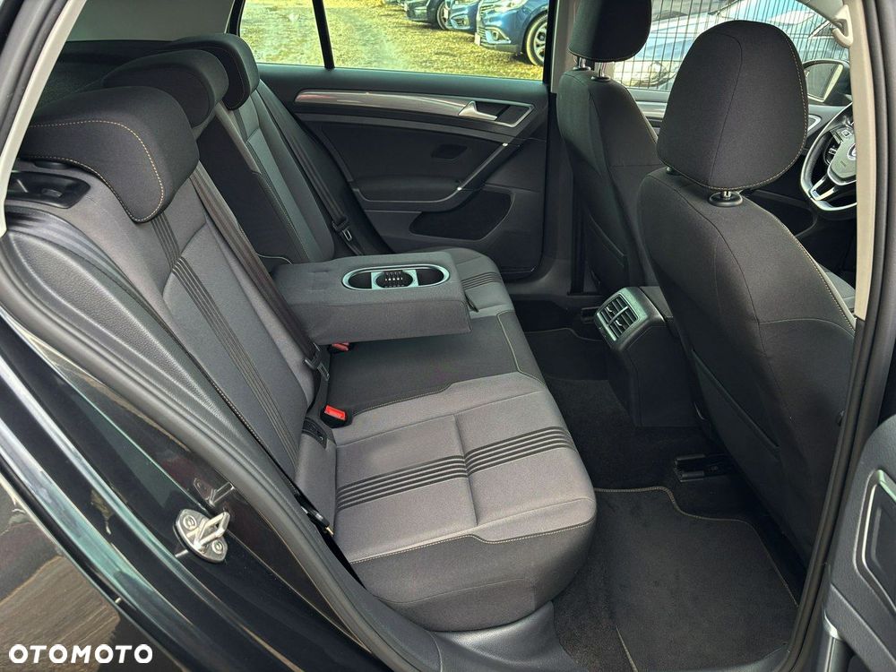 Volkswagen Golf 1.4 TSI BMT Highline - 23