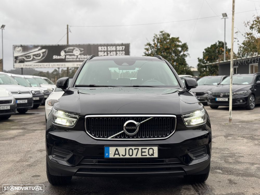 Volvo XC 40 1.5 T2 Momentum Core - 2