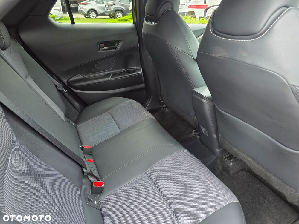 Toyota C-HR 2.0 PHEV Dynamic Force Executive - 35