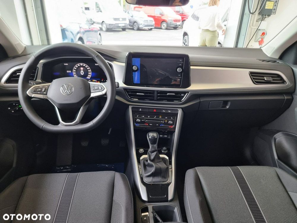 Volkswagen T-Roc - 16