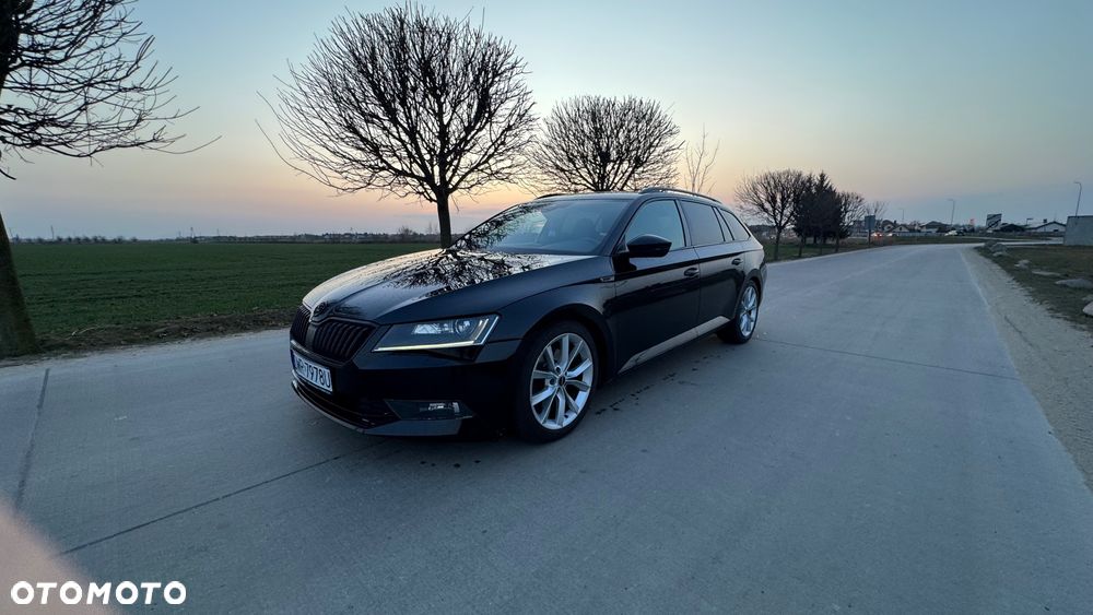 Skoda Superb 2.0 TDI DSG Sportline - 6