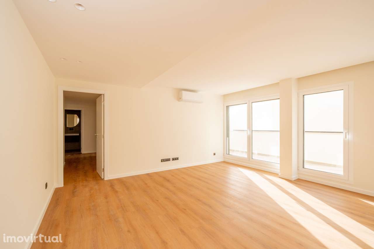 T2 NOVO, centro da cidade com o parqueamento! - Grande imagem: 5/23