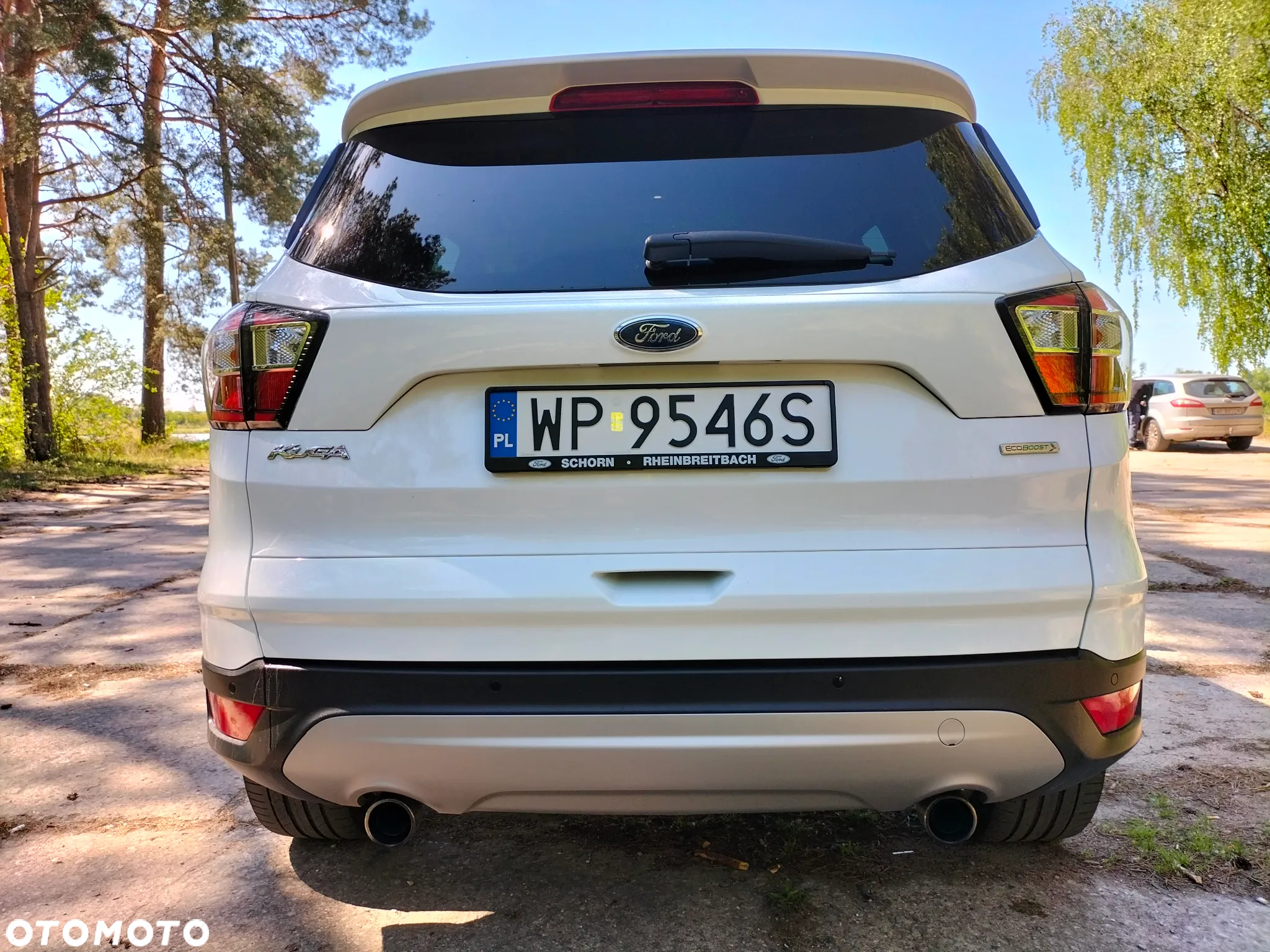 Ford Kuga 1.5 EcoBoost 2x4 Titanium - 13