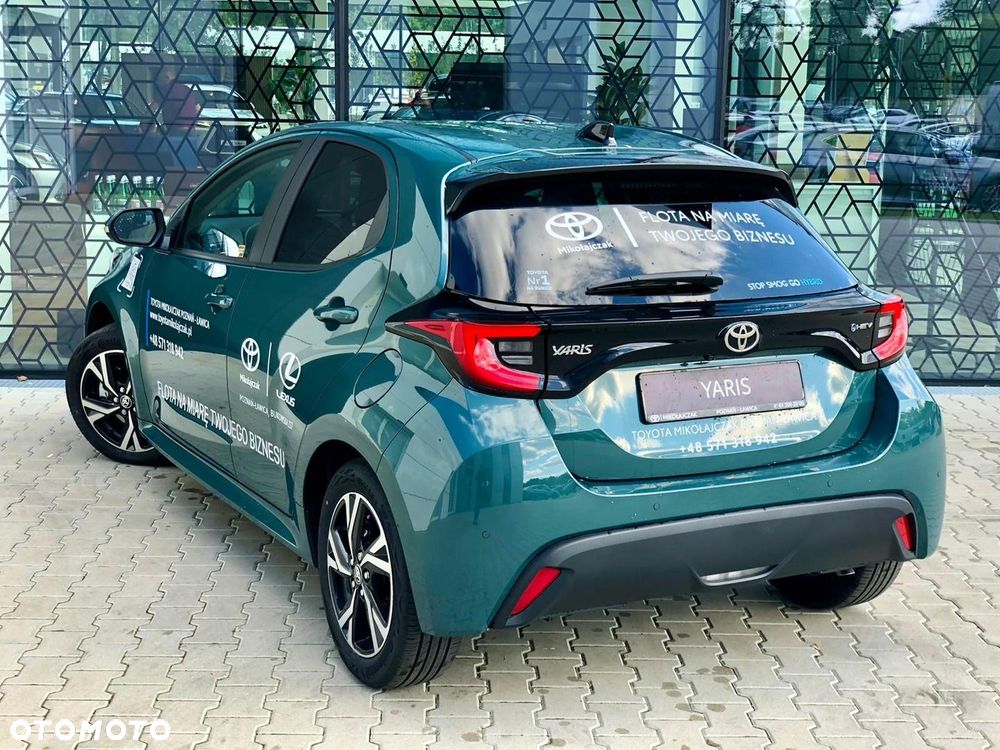 Toyota Yaris Hybrid 1.5 Style - 11