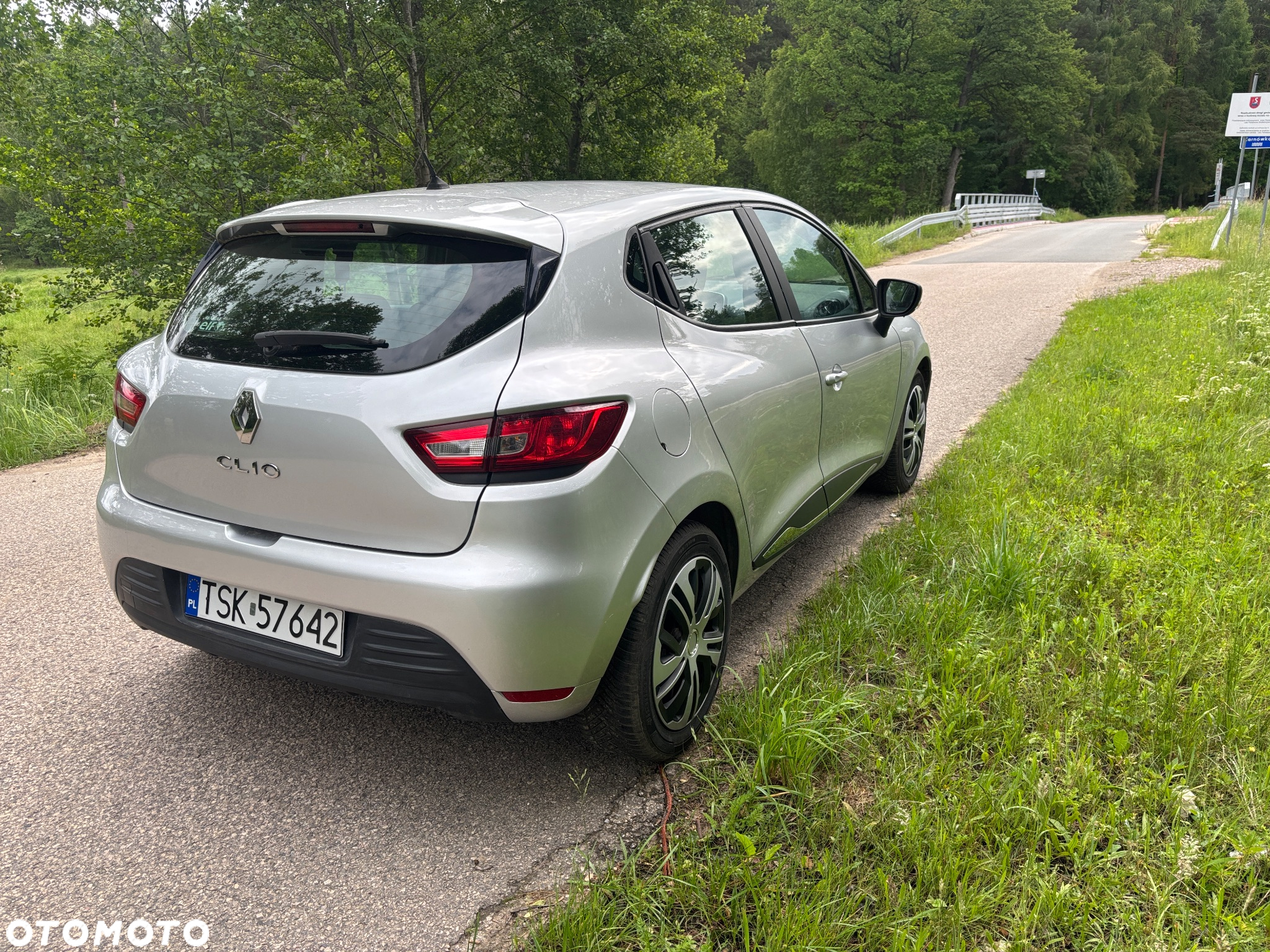 Renault Clio 1.2 16V 75 Life - 7
