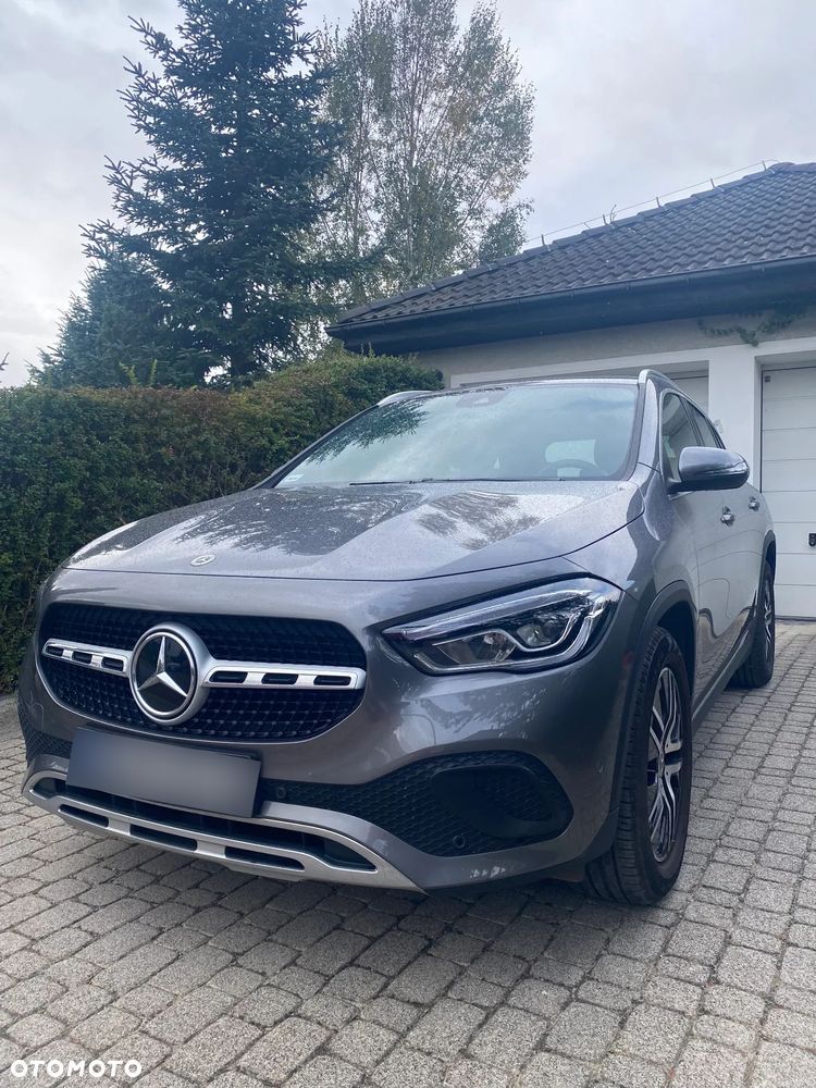 Mercedes-Benz GLA 180 Business Edition - 1