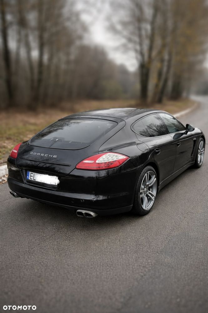 Porsche Panamera 4S PDK - 4