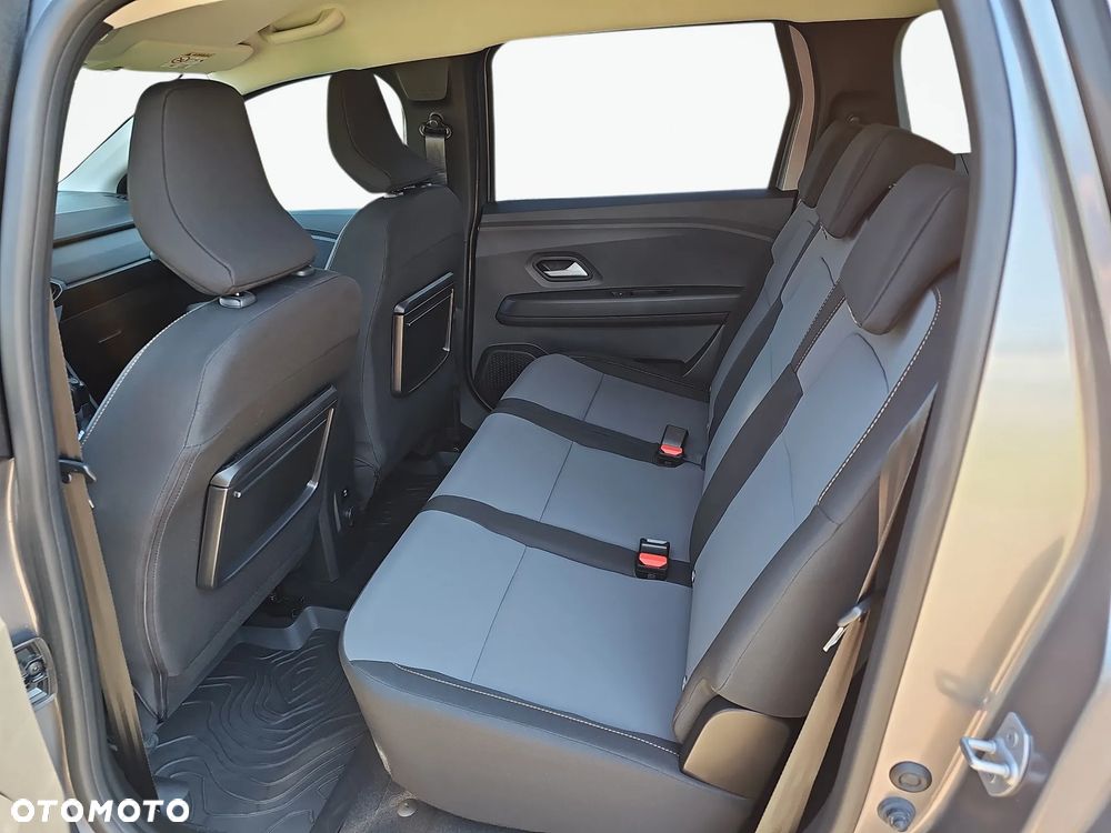 Dacia Jogger 1.6 Full Hybrid 140 Extreme MMT - 23