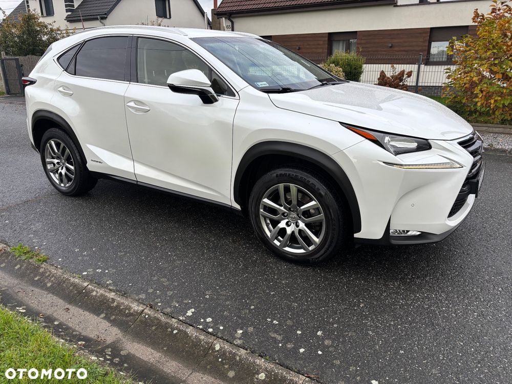Lexus NX 300h Elite AWD - 12