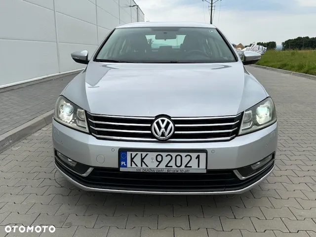 Volkswagen Passat 2.0 Blue TDI SCR Comfortline - 13