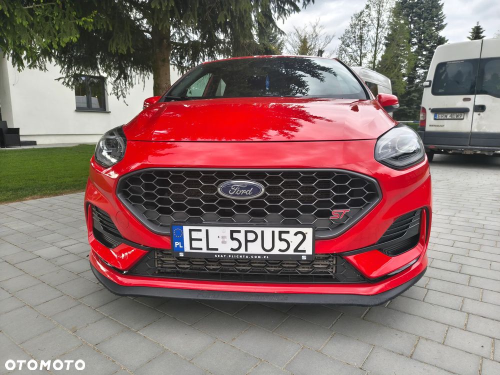 Ford Fiesta - 24