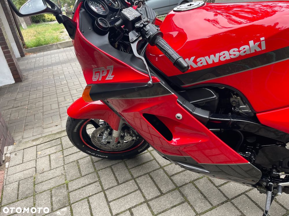 Kawasaki GPZ - 4
