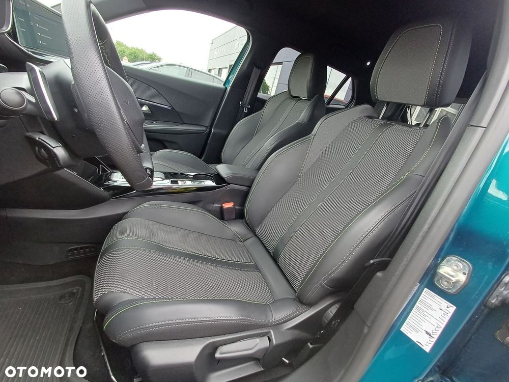 Peugeot 2008 - 12