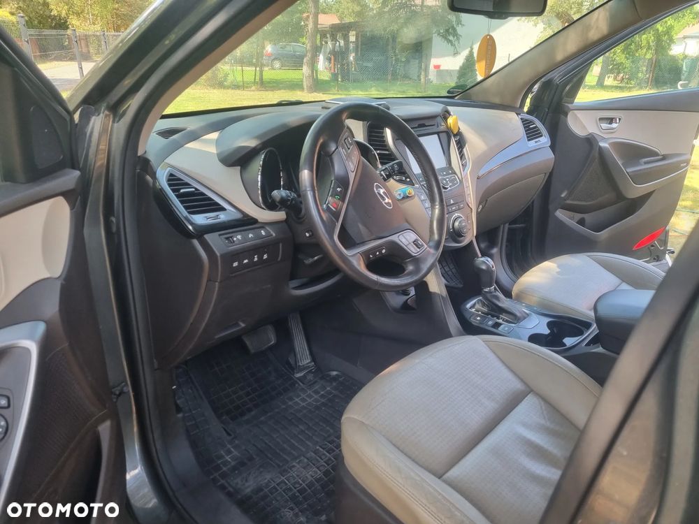 Hyundai Grand Santa Fe 2.2 CRDi Executive 7os - 16
