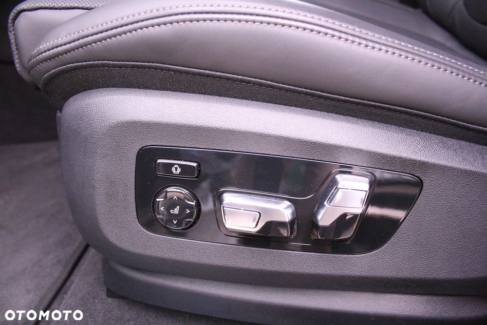 BMW X6 xDrive30d - 12