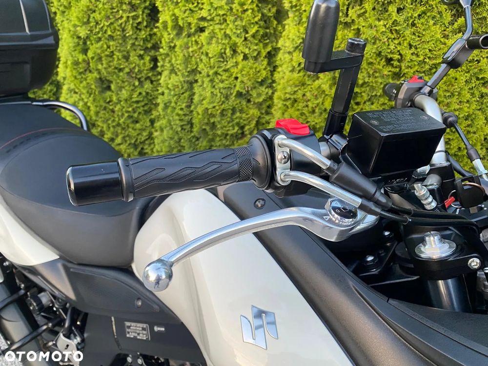 Suzuki V-STROM - 13