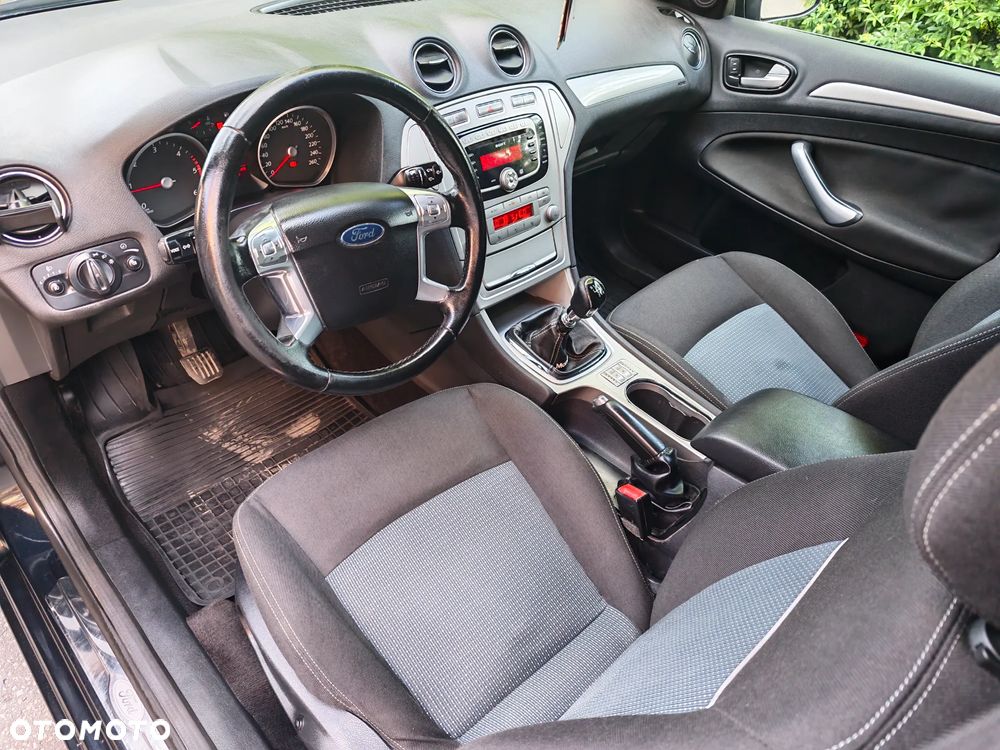 Ford Mondeo 2.0 TDCi Gold X - 19
