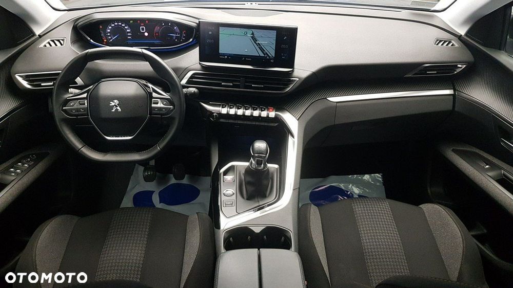 Peugeot 3008 - 17