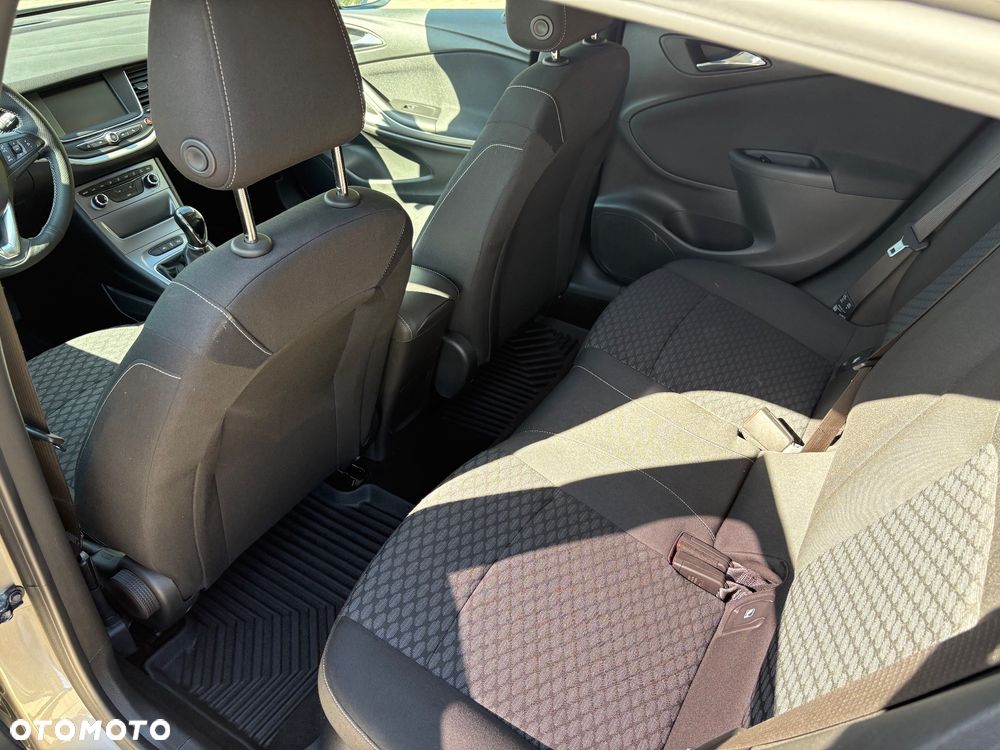 Opel Astra 1.4 T Enjoy - 28