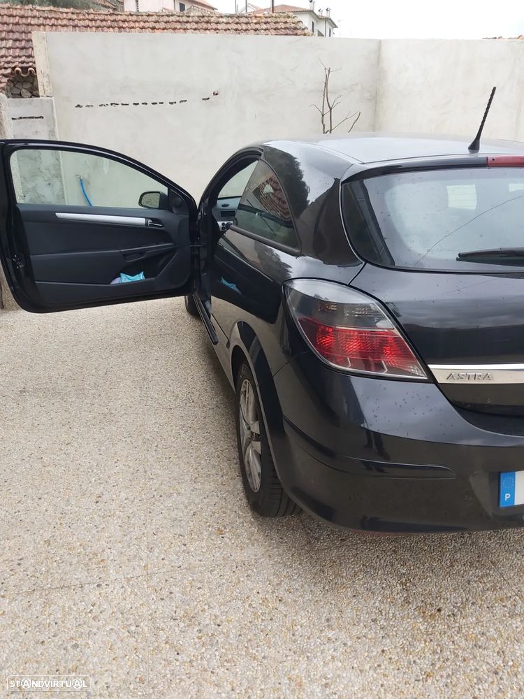 Opel Astra GTC 1.3 CDTI - 3