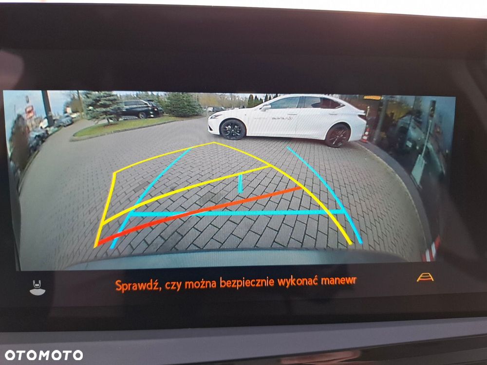 Lexus ES 300h Business Edition - 31