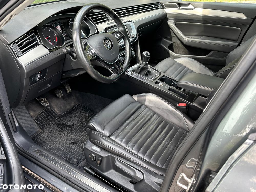 Volkswagen Passat 2.0 TDI SCR (BlueMotion Technology) Highline - 5