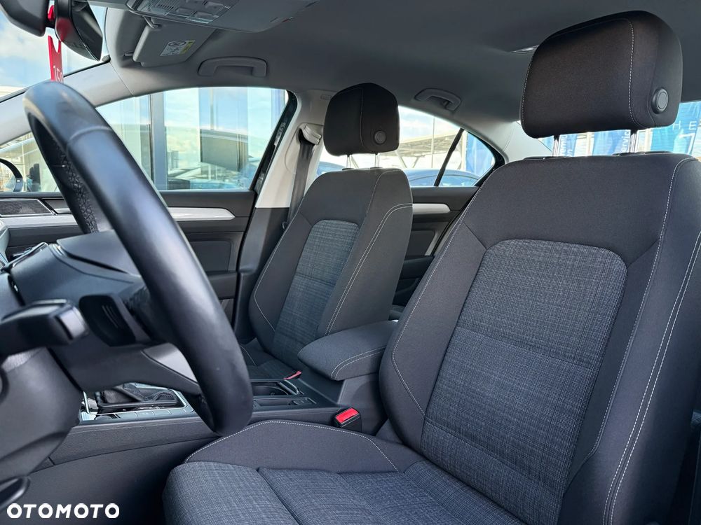 Volkswagen Passat 1.5 TSI EVO Business DSG - 22