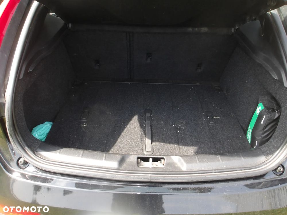 Volvo V40 D2 Summum - 12