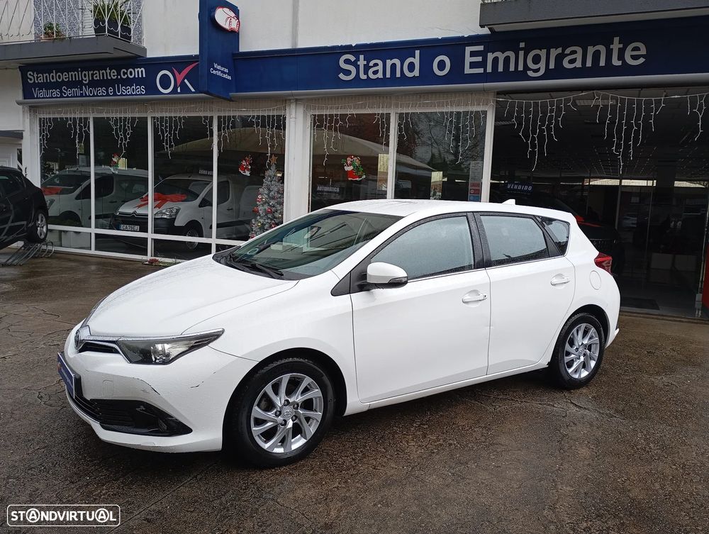 Toyota Auris 1.2 Turbo Design Edition - 1