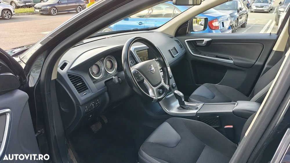 Volvo XC 60 D4 Geartronic Summum - 34