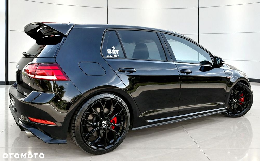 Volkswagen Golf - 31
