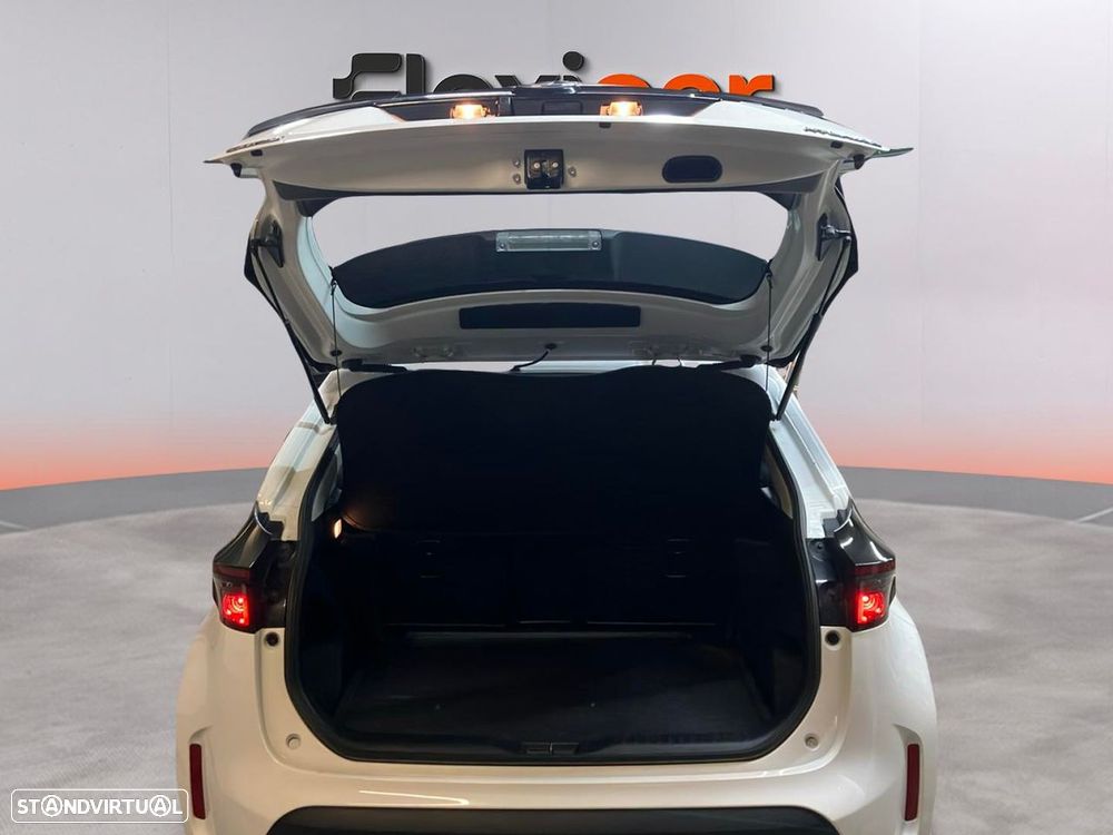 Toyota Yaris Cross - 17