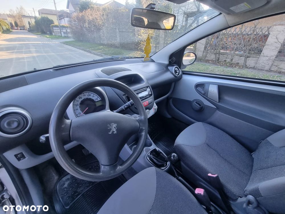 Peugeot 107 1.0 Happy - 12