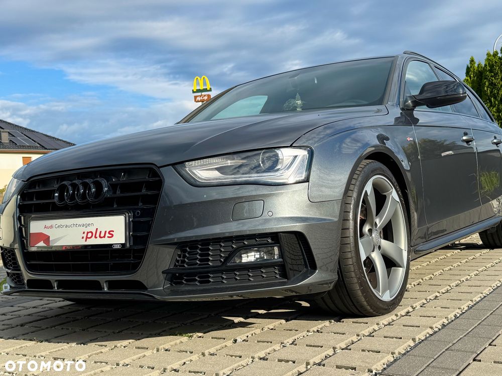 Audi A4 Avant 2.0 TDI DPF clean diesel S line Sportpaket - 9