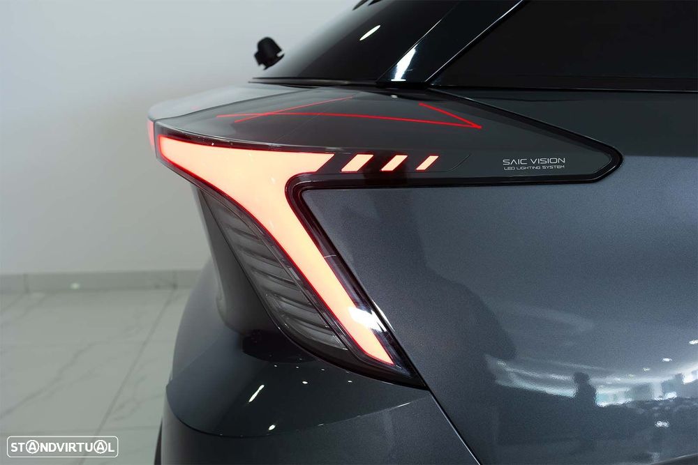 MG MG4 64 kWh Luxury - 10