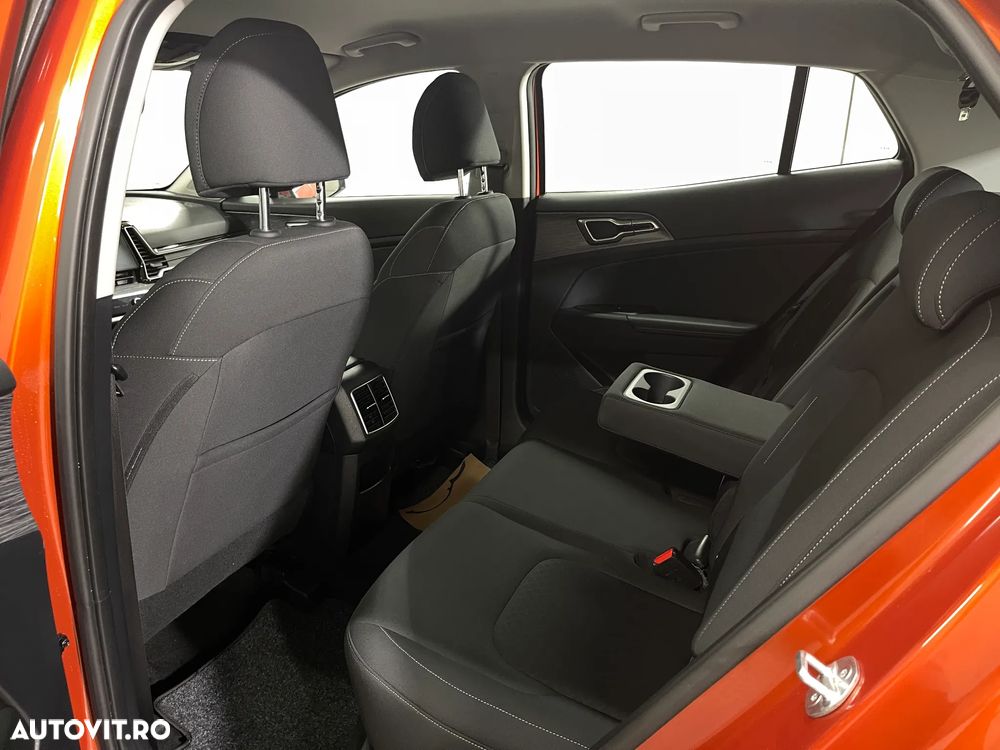 Kia Sportage 1.6 DSL MHEV 7DCT HP 4x2 Style - 12