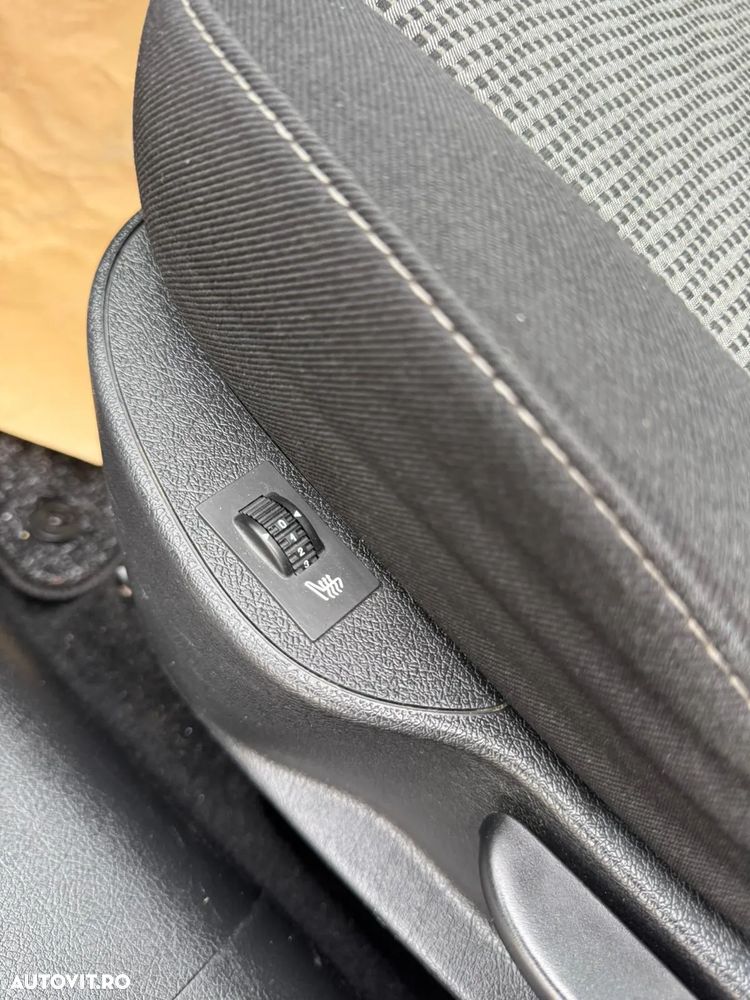 Peugeot 207 CC 1.6 HDI FAP Eclipse - 9