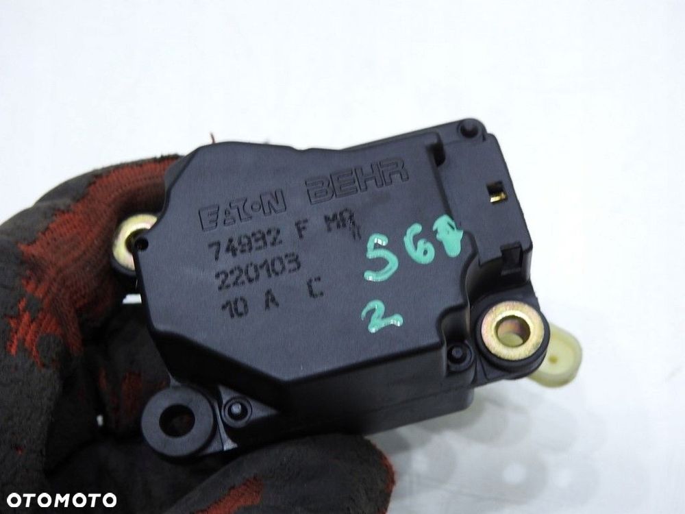 SILNICZEK NAGRZEWNICY VOLVO S60 74932F - 3