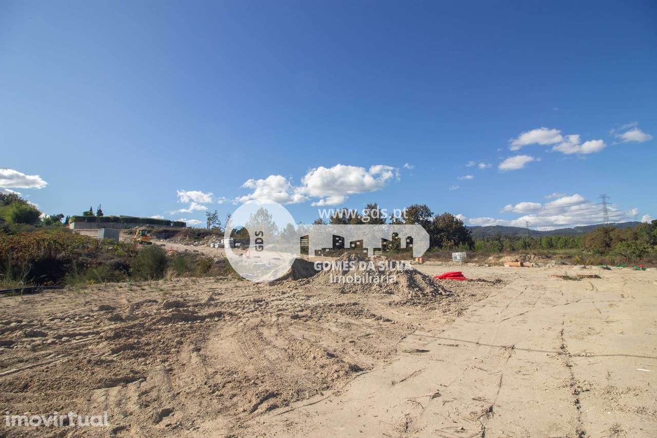 Lote para Moradia Individual com 542,76 m² –Loteamento em Águas Santas - Grande imagem: 2/13