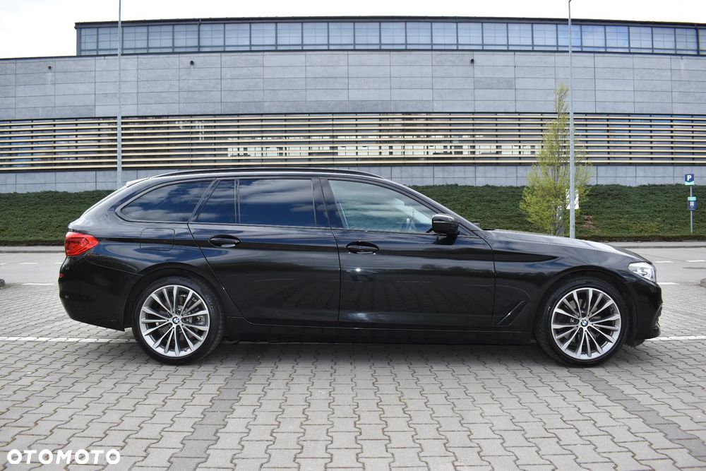 BMW Seria 5 518d Sport Line sport - 3