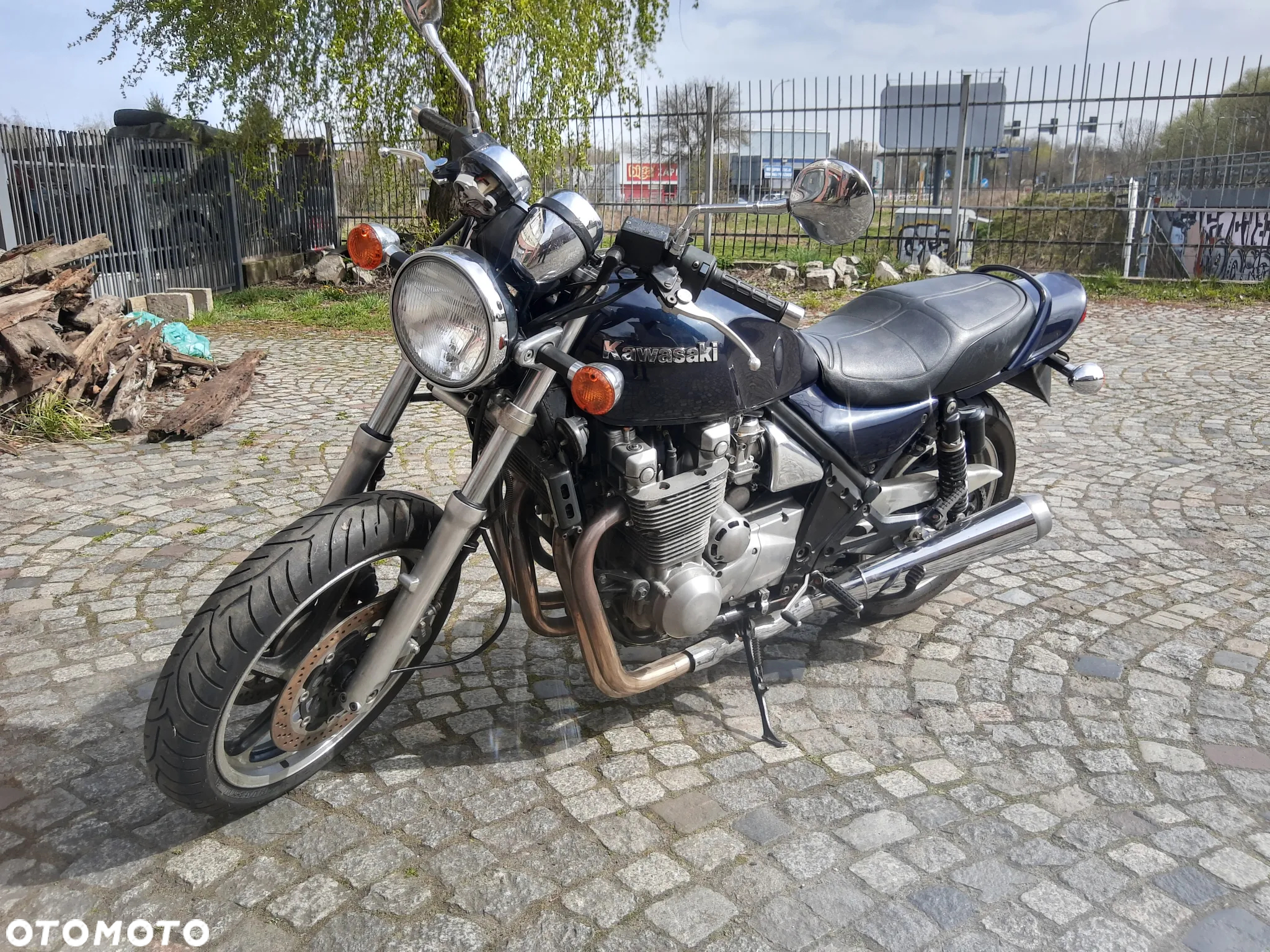 Kawasaki Zephyr - 3