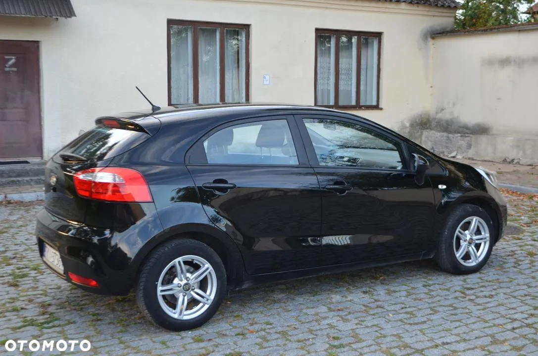 Kia Rio 1.2 Business Line - 8