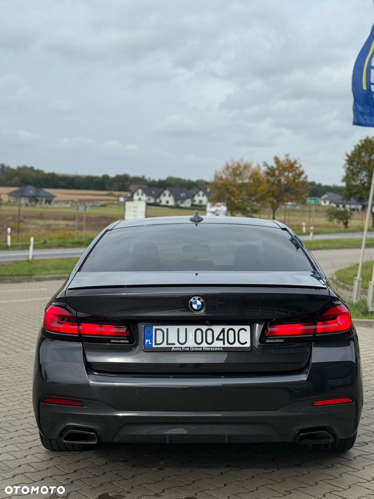 BMW Seria 5 530i xDrive mHEV M Sport sport - 5