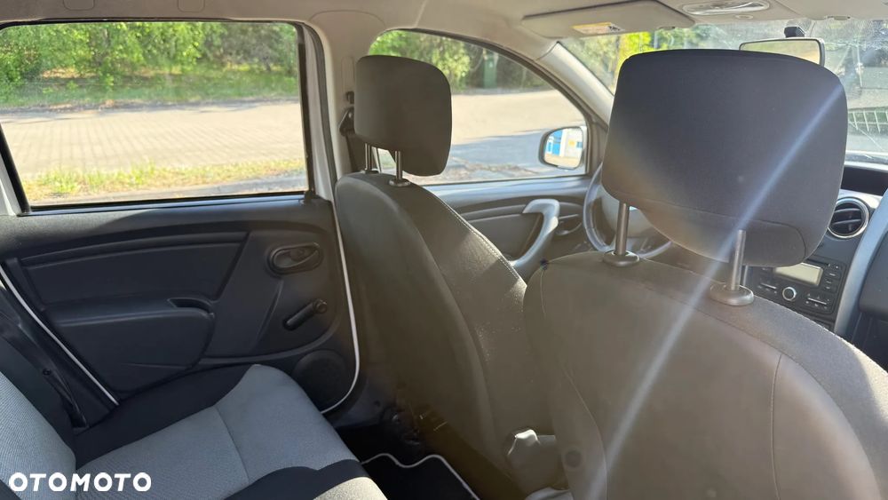 Dacia Duster 1.6 Ambiance Euro5 - 28